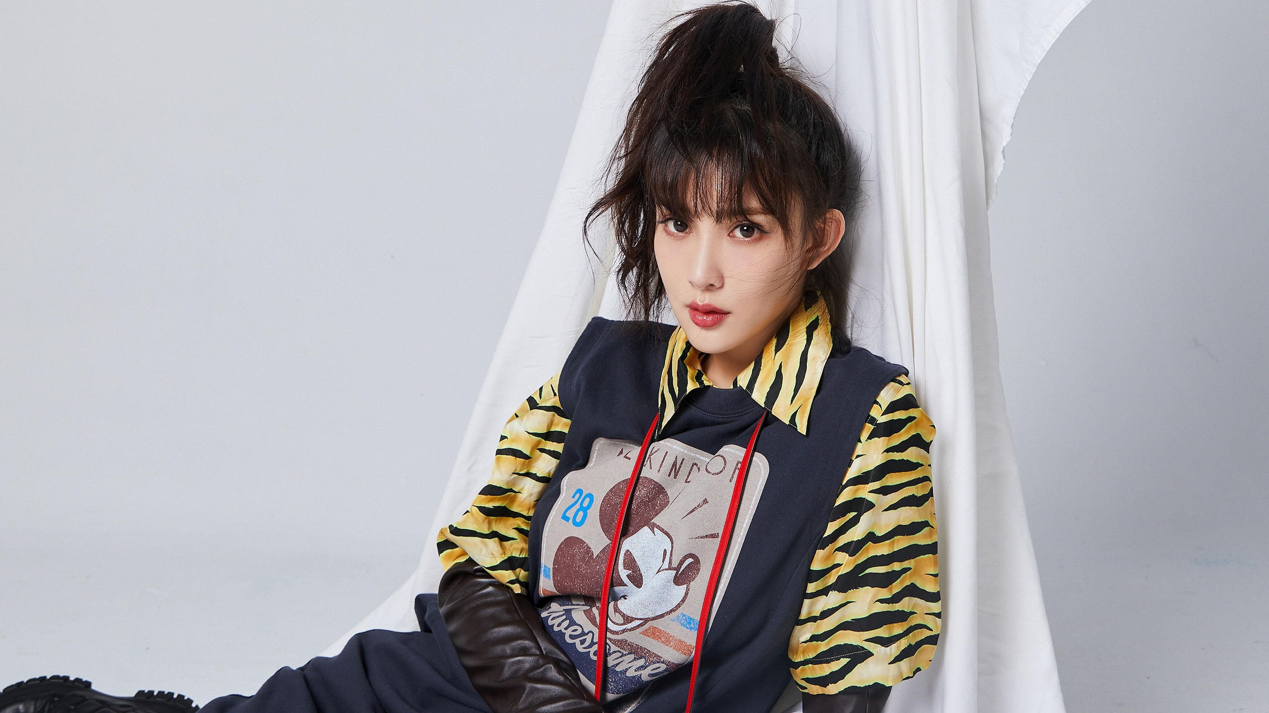 Kaiyun官方登录入口-“简阳文体中心:篮球赛上演扣篮与三分的极限挑战”