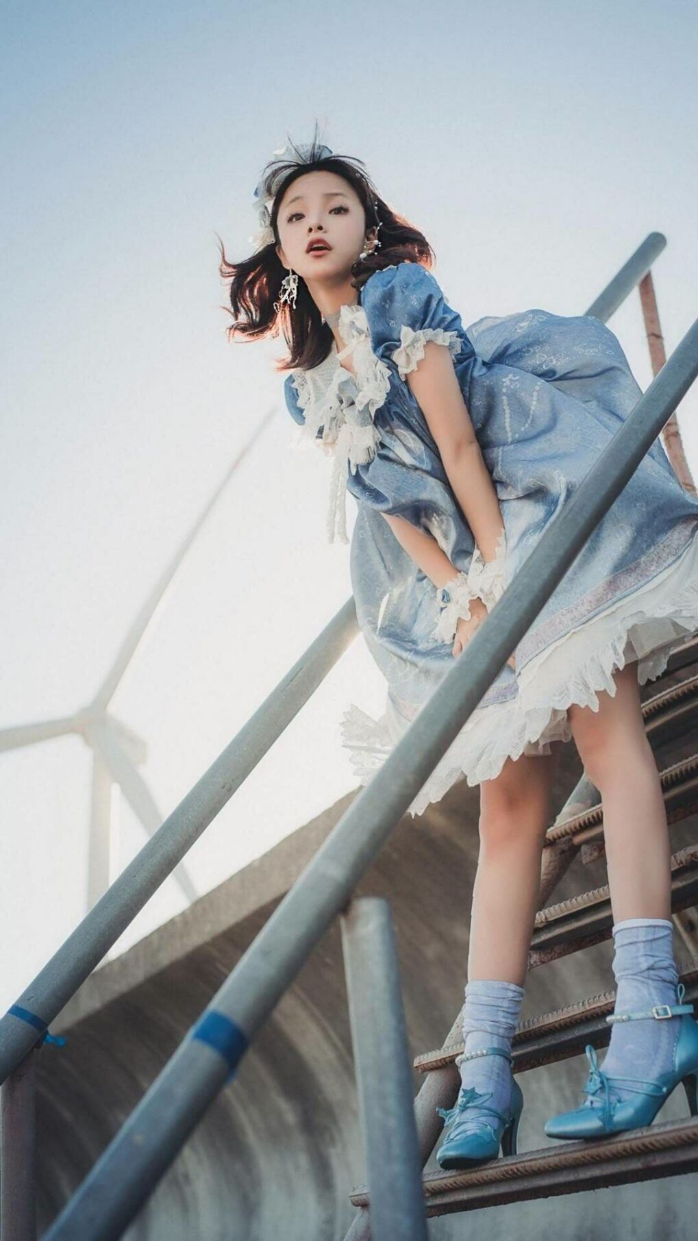 开云体育APP下载-仰泳选手滑行段延长,技术动作顺畅,仰泳划水路线